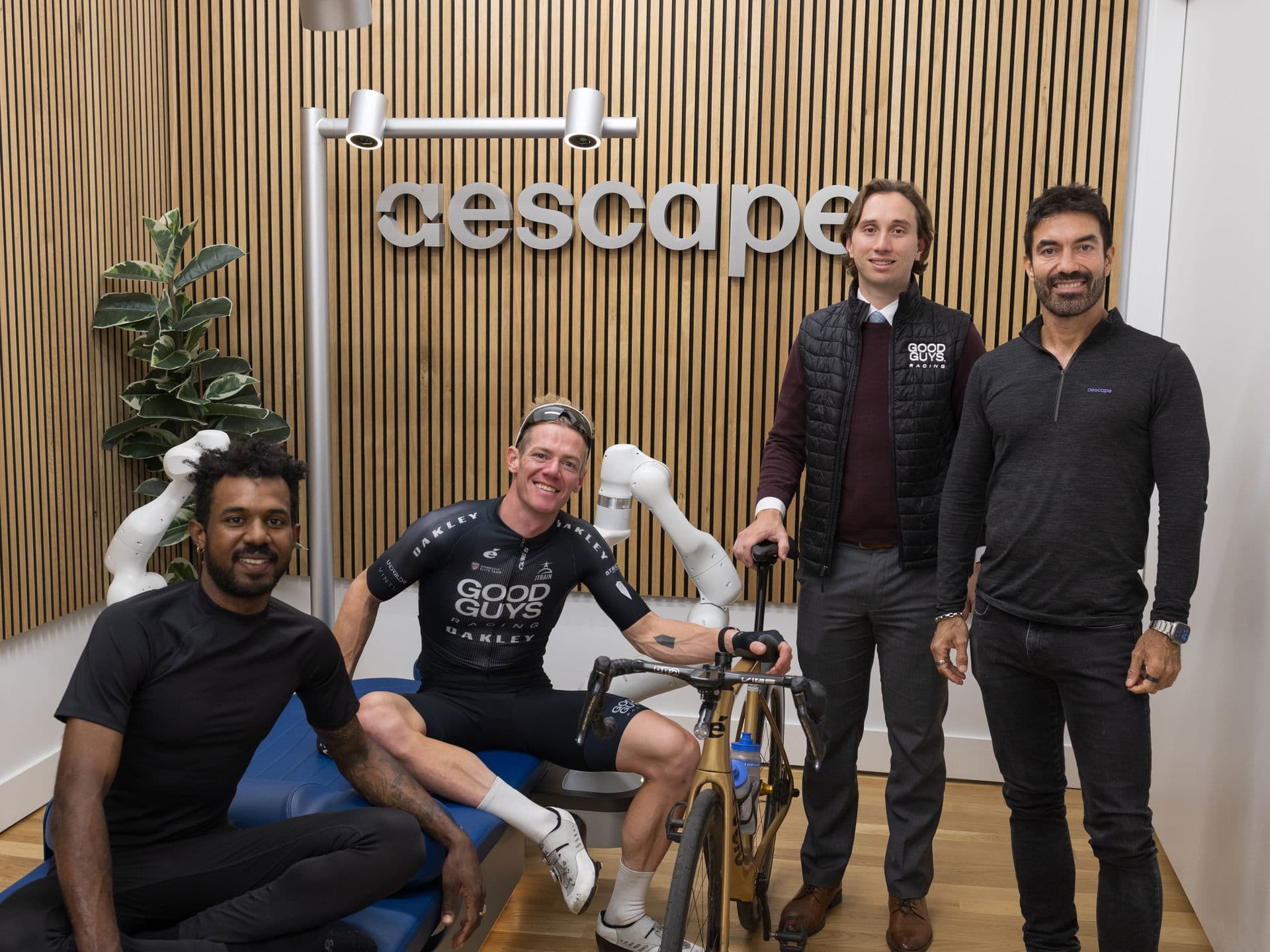 Aescape Announces Sponsorship of NYC’s Elite Men’s Cycling Team, Good Guys Racing