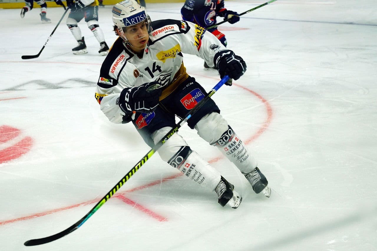 Massage for Hockey Players: Shoulders and Lower Back Relief
